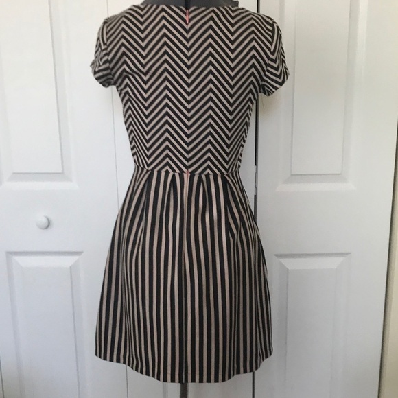 Maison Jules Chevron Dress  Size XS 🔴CLEARANCE🔴 - Picture 2 of 3